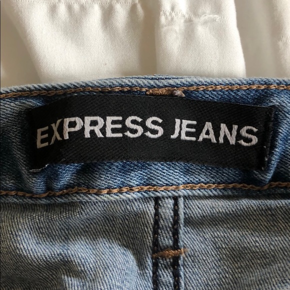 Express denim shorts - Picture 3 of 4